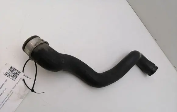 Mercedes-Benz C W203 Engine coolant pipe/hose