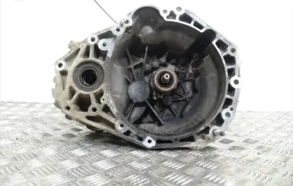 Suzuki SX4 Manual 5 speed gearbox 24721-79J02