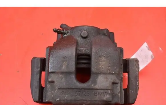 BMW X3 E83 Front brake caliper 