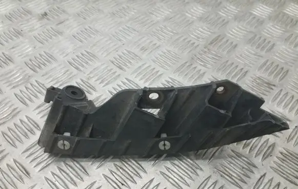 Seat Leon (1P) Bumper support mounting bracket corner 1P0807378