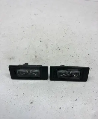 Volkswagen PASSAT B8 Number plate light 5NA943021