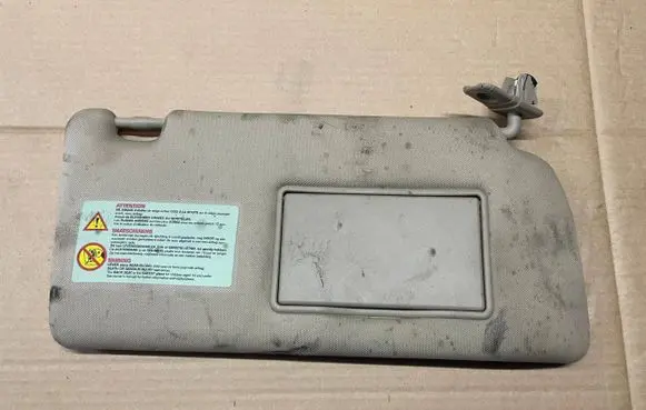 Nissan Pathfinder R51 Sun visor