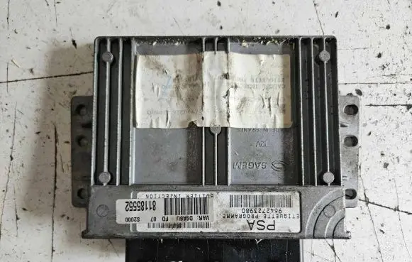 Peugeot 406 Engine control unit/module 9642723980 81185552