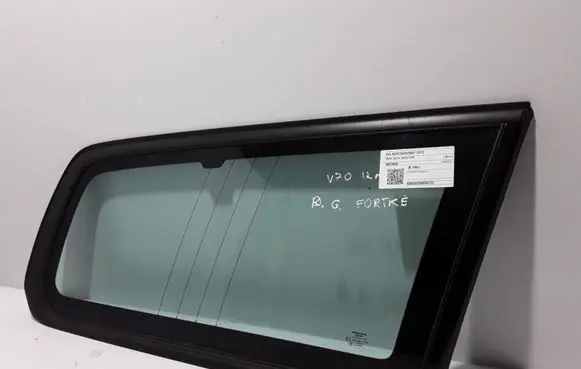 Volvo V70 Rear side window 30674856