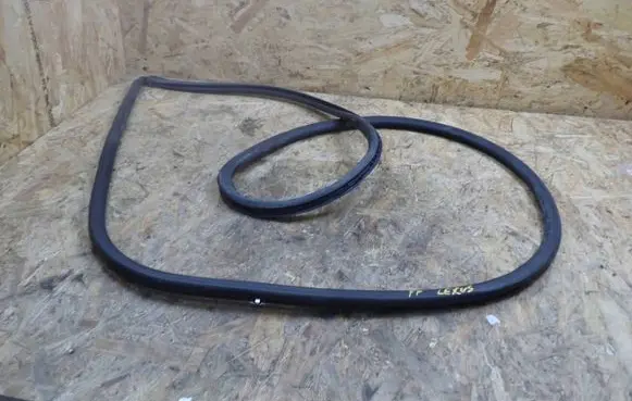 Lexus IS III XE30 Front door rubber seal 