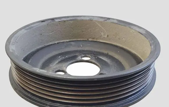 Skoda Octavia Mk2 (1Z) Water pump pulley 03D121028B