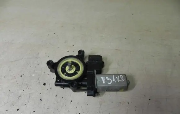 BMW 3 F30 F35 F31 Front door window regulator motor 71019003 V304