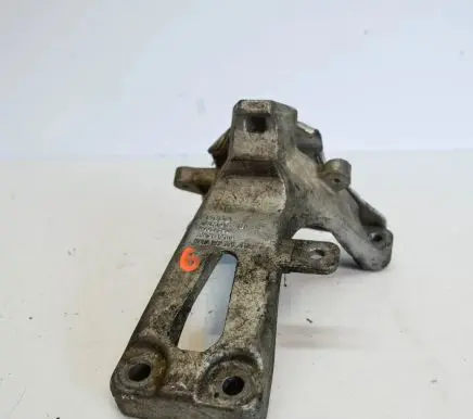 Audi A4 S4 B8 8K Engine mounting bracket 8K0199308AQ