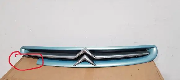 Citroen Xsara Picasso Quarter panel pressure vent 9631507477