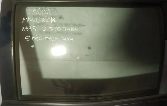Ford Maverick Rear door window glass AS2