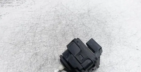 Headlight level adjustment motor