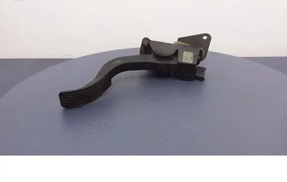 Hyundai Santa Fe Accelerator throttle pedal 3270526000