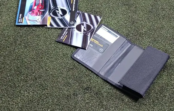 Opel Vivaro User manual 