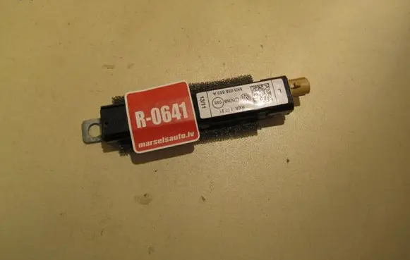 Volkswagen Polo V 6R Aerial antenna amplifier 5K0035552A