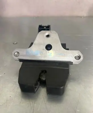Ford Kuga I Tailgate/trunk/boot lock/catch/latch 8M51R442a66CA 01041312000