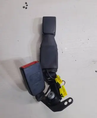 Mercedes-Benz C W204 Rear seatbelt buckle A2048602669 34043152