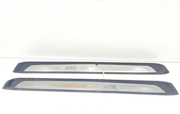 Front sill trim cover
