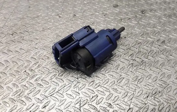 Volkswagen PASSAT B5.5 Brake pedal sensor switch 1J0927189E