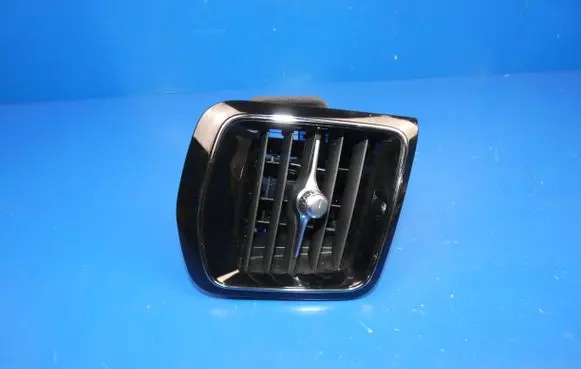Volvo V60 Dashboard side air vent grill/cover trim 31477876 AD7GP 20180409