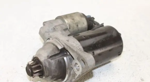 Volkswagen PASSAT CC Starter motor 02Z911023E