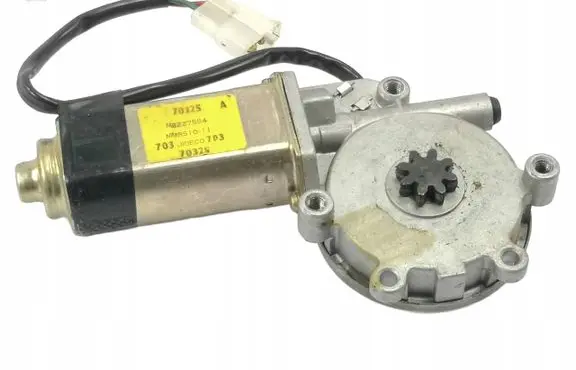 Mitsubishi Lancer X Wiper motor MB227594