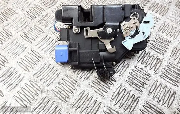 Front door lock