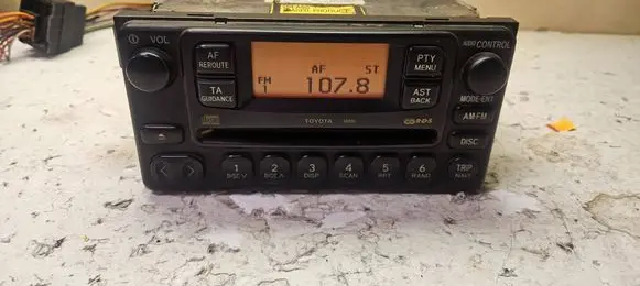 Toyota RAV 4 (XA20) Radio/CD/DVD/GPS head unit 8612042061 Cqtt3070aa 58805
