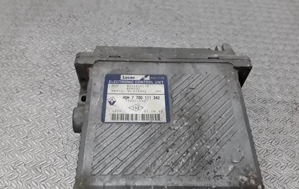 Renault Scenic I Engine control unit/module 7700111342 7700115072