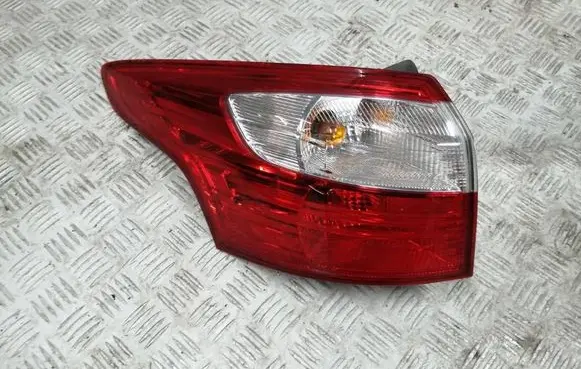 Ford Focus Rear/tail lights BM5113405G BM5113405H