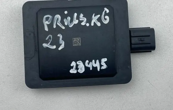 Toyota Prius xw60 Blind spot module 8816248170