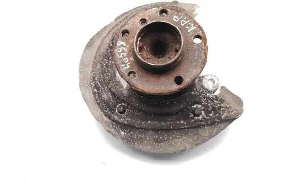 Front wheel hub