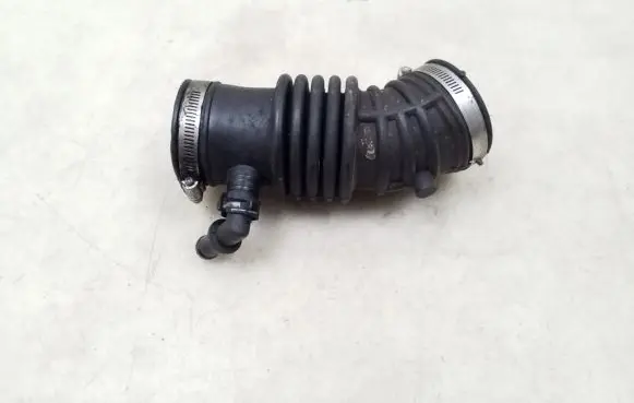 Nissan X-Trail T30 Intercooler hose/pipe