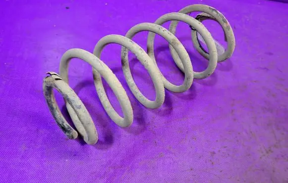 Toyota Yaris Rear coil spring