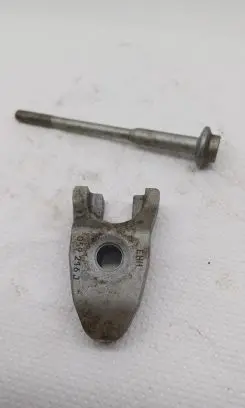 Audi A6 C7 Fuel Injector clamp holder 059216J