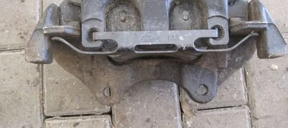 Mercedes-Benz ML W164 Front brake caliper 65252401