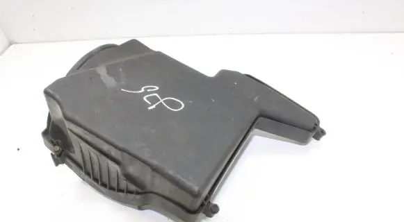 Ford Kuga I Air filter box cover 76894521