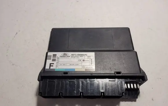 Ford Focus Comfort/convenience module 1S7T15K600FC 5WK48730E