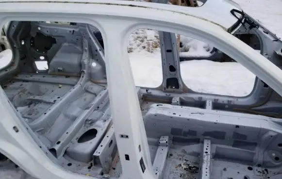 Volvo XC90 Pillar (middle)