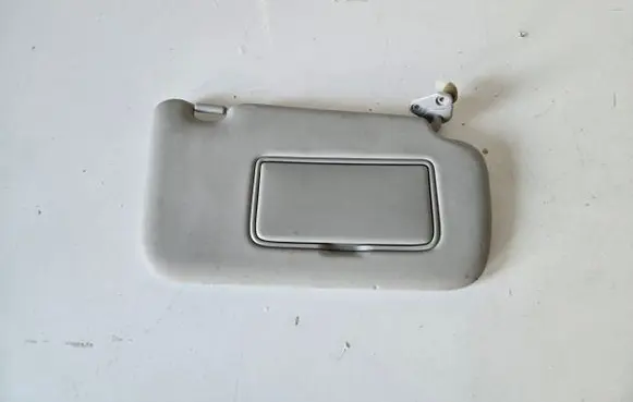 Nissan Leaf II (ZE1) Sun visor