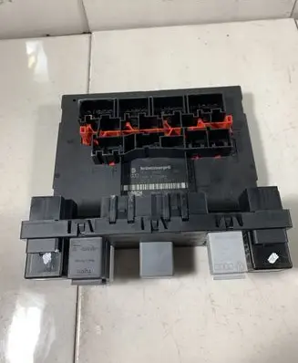 Volkswagen Touran I Comfort/convenience module 3C8937049D