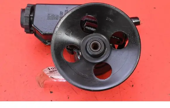 Opel Vectra B Power steering pump 90495957
