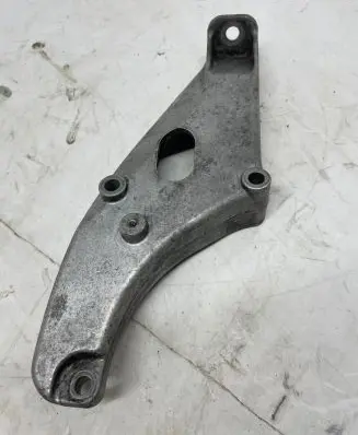 BMW 5 E34 Engine mounting bracket 1139424 1181