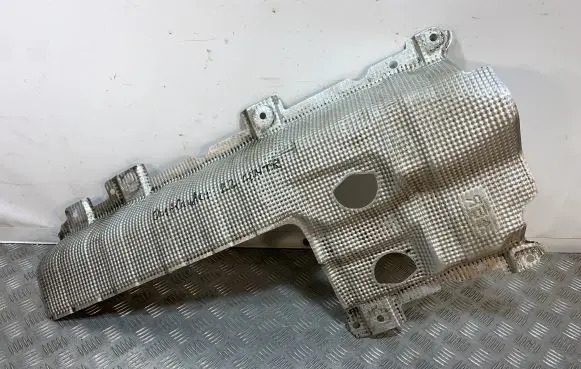 Mitsubishi Outlander IV Exhaust heat shield