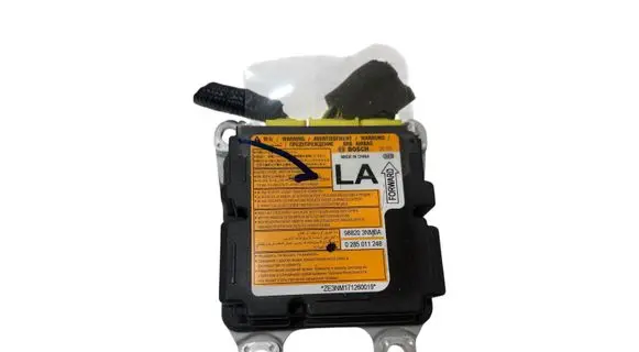 Nissan Leaf I (ZE0) Airbag control unit/module 988203NM0A 0285011248