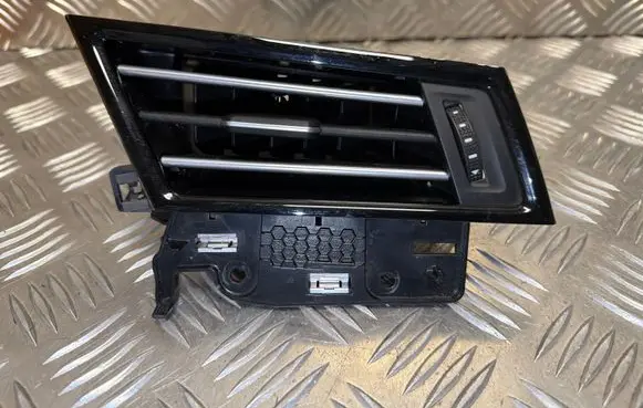 Volkswagen PASSAT B8 Dashboard side air vent grill/cover trim 3G2819702