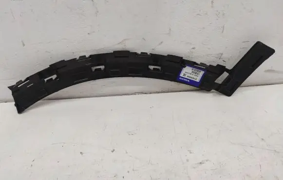 Volvo S90, V90 Front bumper mounting bracket 31425550