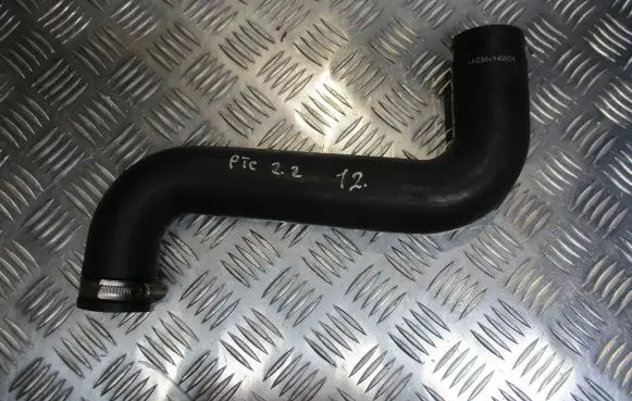 Chrysler PT Cruiser Intercooler air channel guide 