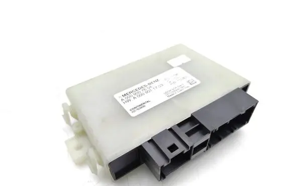 Mercedes-Benz E AMG W213 Reducing agents exhaust control unit A0009007604 A0009011703