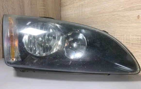 Ford Focus Headlight/headlamp 4M5113W030AD