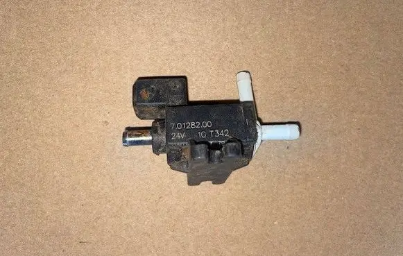 Fiat 600 Electromagnetic valve 7.01282.00